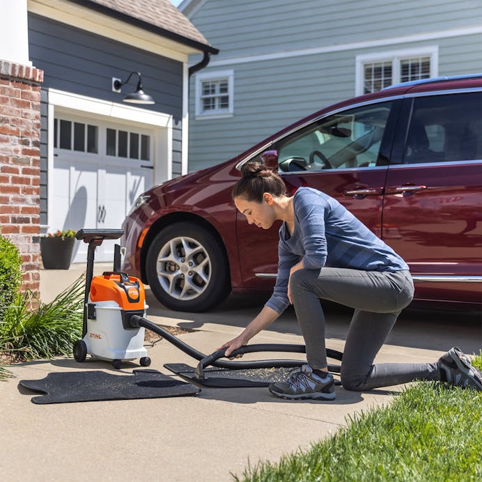 STIHL® SE 33 – Eden Lawn Mower